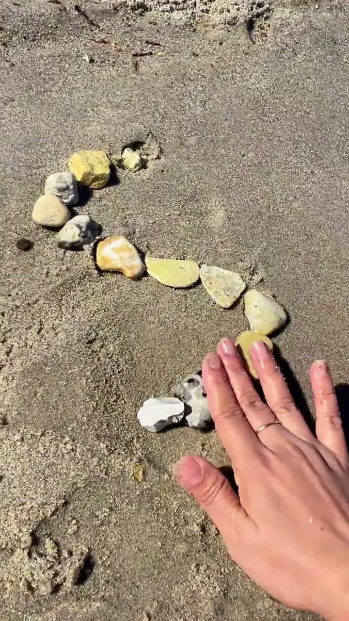 Literacy Video Lesson: Beach alphabets